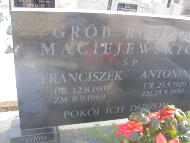 Antonina Maciejewska 1920 Kowalew - Grobonet - Wyszukiwarka osób pochowanych